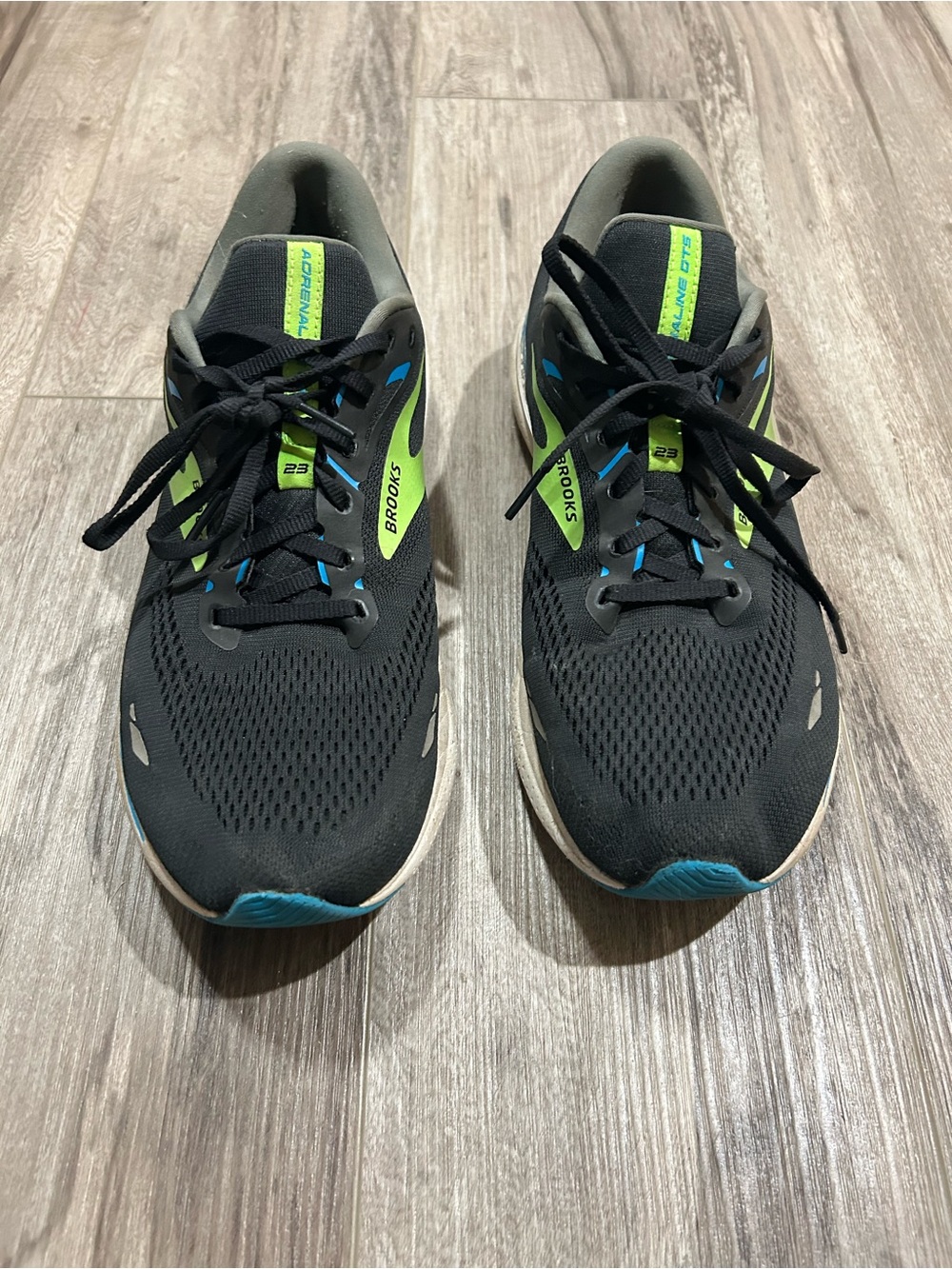 Brooks Men’s Black Sneakers with Blue and Neon Green Accents